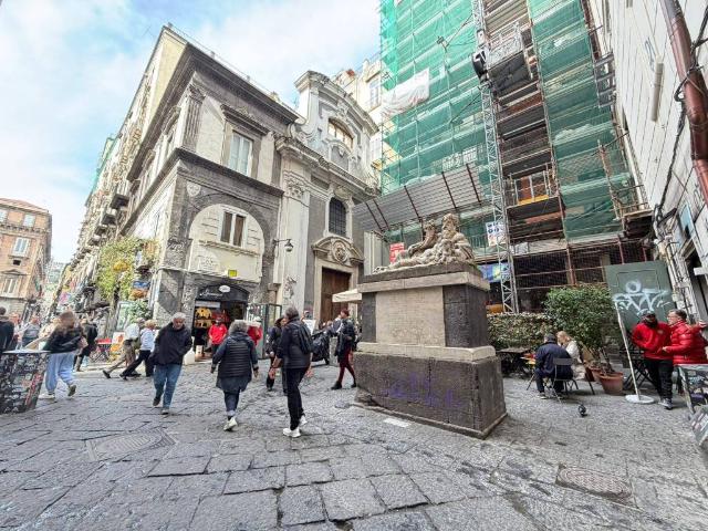 Appartamento in vendita a Napoli NA