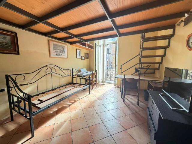 Appartamento in vendita a Napoli NA