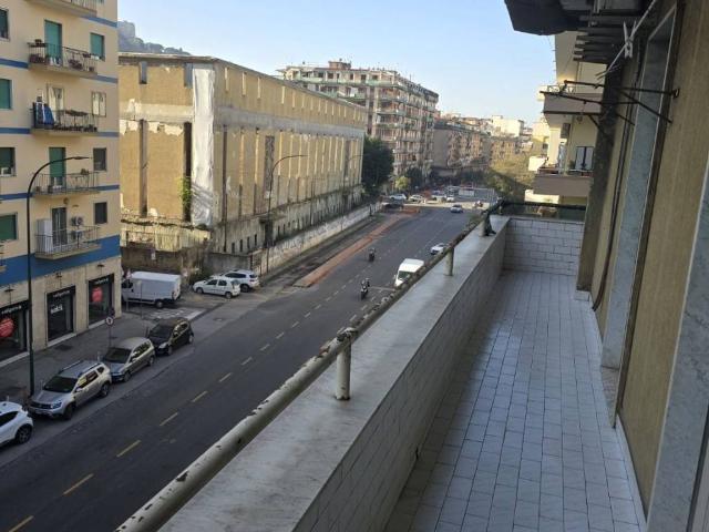 Appartamento in vendita a Napoli NA