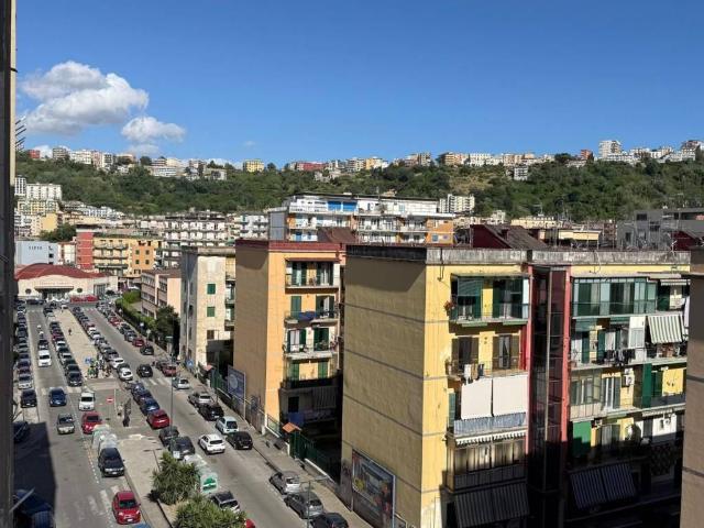 Appartamento in vendita a Napoli NA