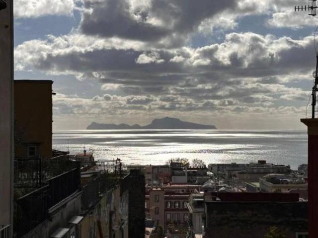 Appartamento in vendita a Napoli NA