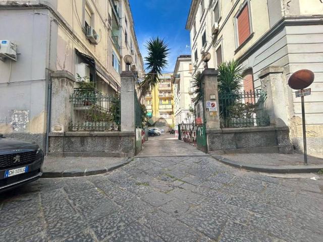 Appartamento in vendita a Napoli NA