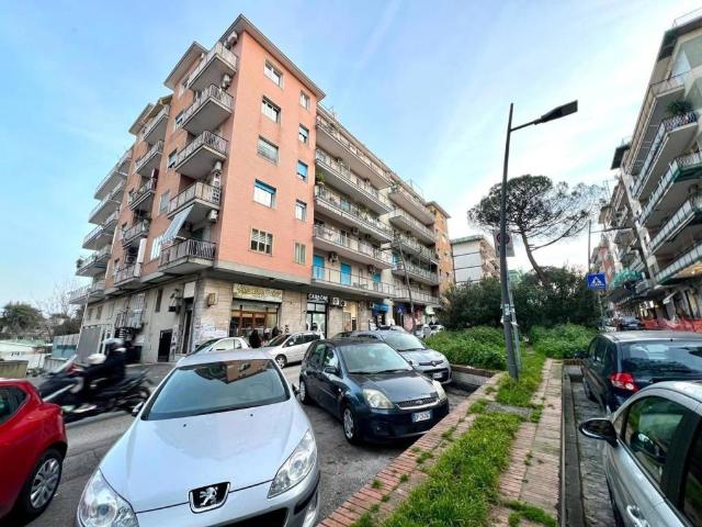 Appartamento in vendita a Napoli NA