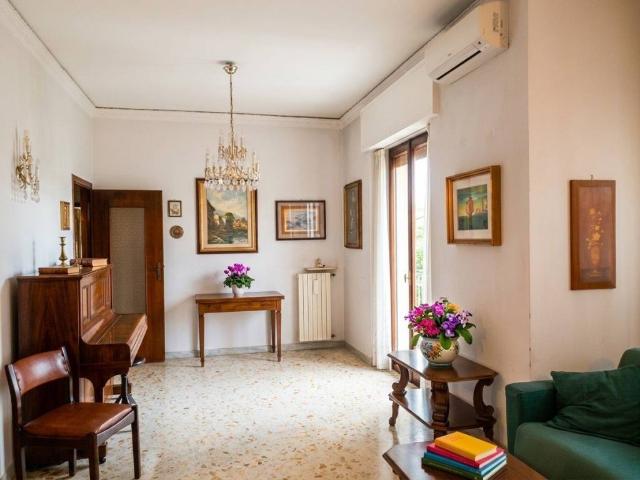 Appartamento in vendita a Napoli NA