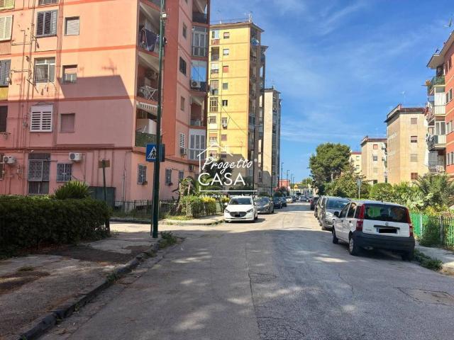 Appartamento in vendita a Napoli NA