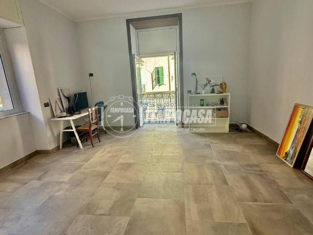 Appartamento in vendita a Napoli NA