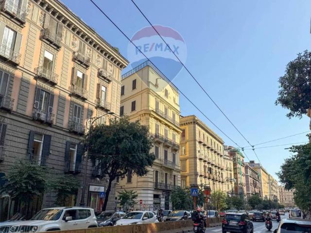 Appartamento in vendita a Napoli NA