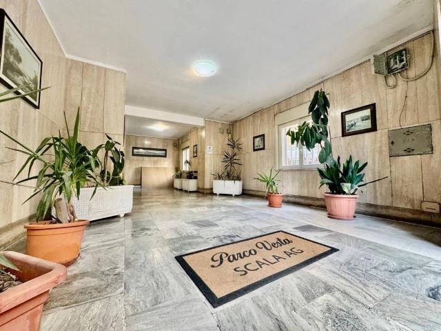 Appartamento in vendita a Napoli NA