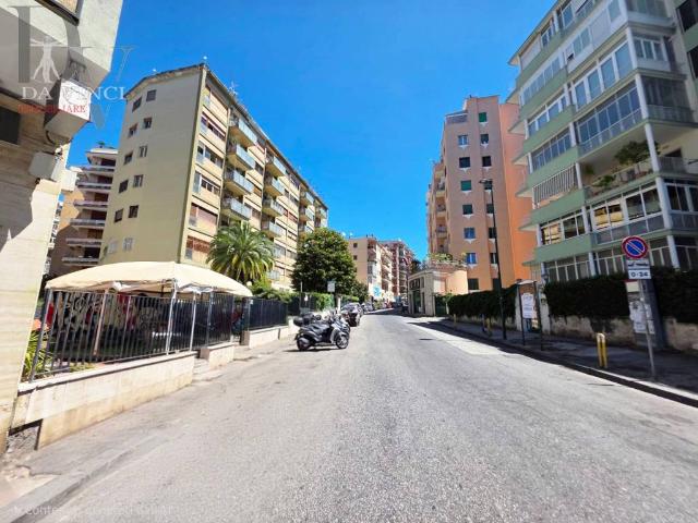 Appartamento in vendita a Napoli NA
