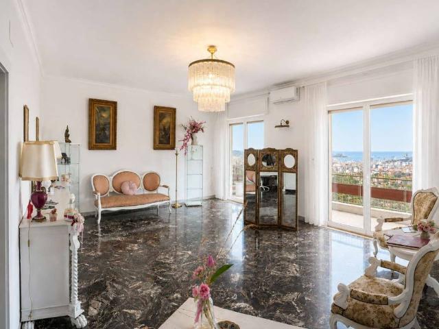 Appartamento in vendita a Napoli NA