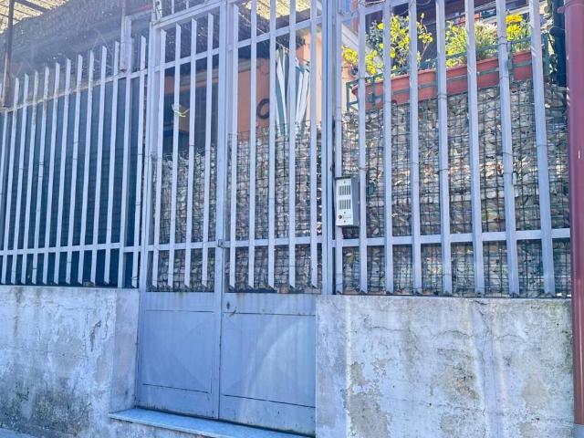 Appartamento in vendita a Napoli NA