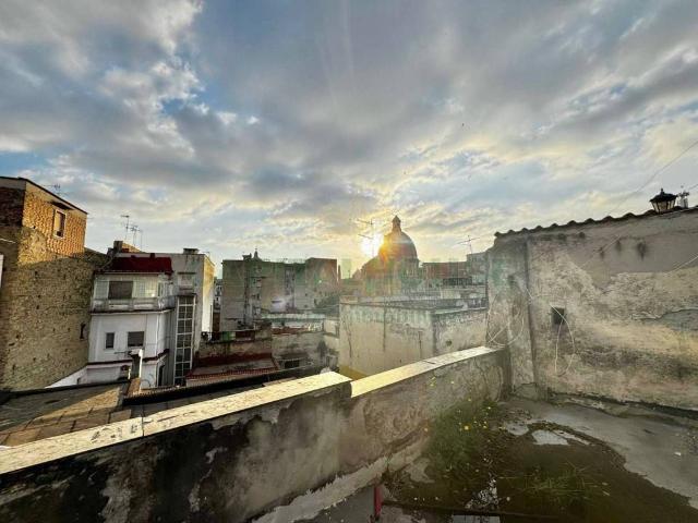 Appartamento in vendita a Napoli NA