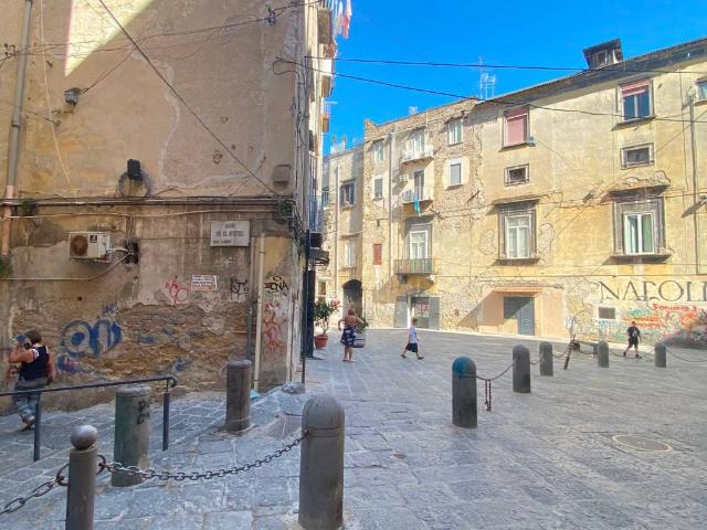 Appartamento in vendita a Napoli NA