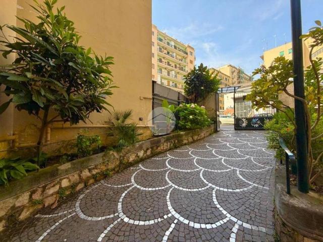 Appartamento in vendita a Napoli NA