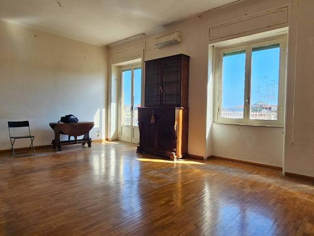 Appartamento in vendita a Napoli NA