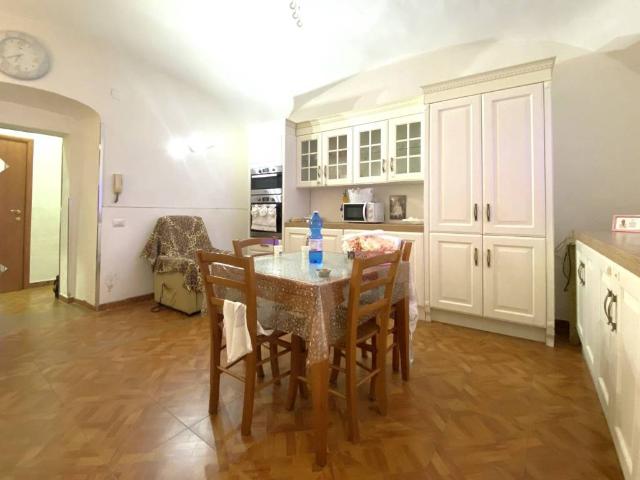 Appartamento in vendita a Napoli NA