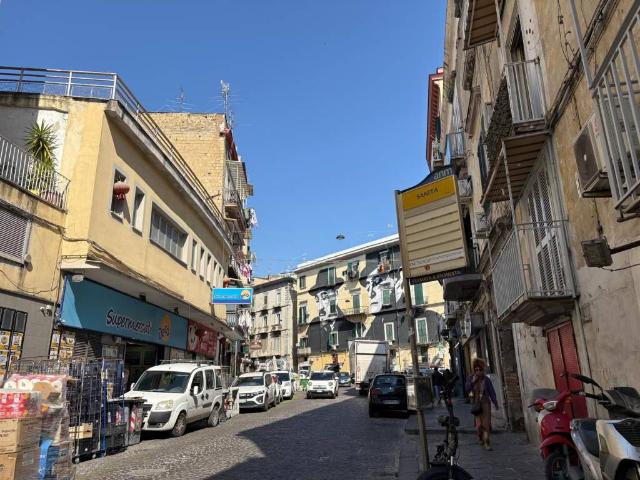 Appartamento in vendita a Napoli NA
