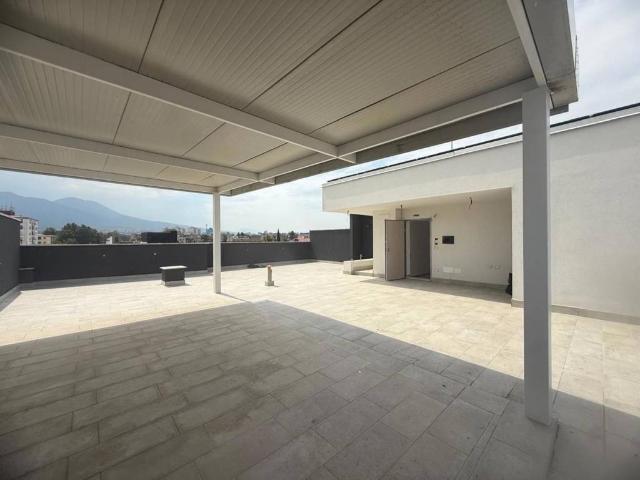 Appartamento in vendita a Napoli NA