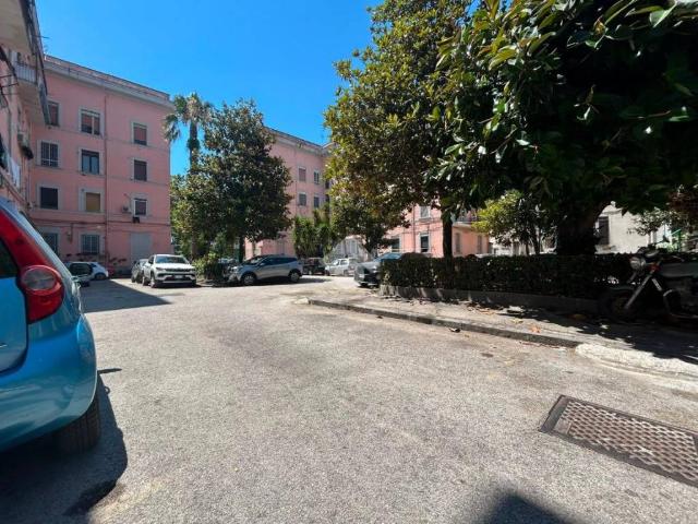 Appartamento in vendita a Napoli NA