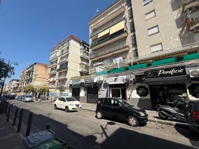 Appartamento in vendita a Napoli NA