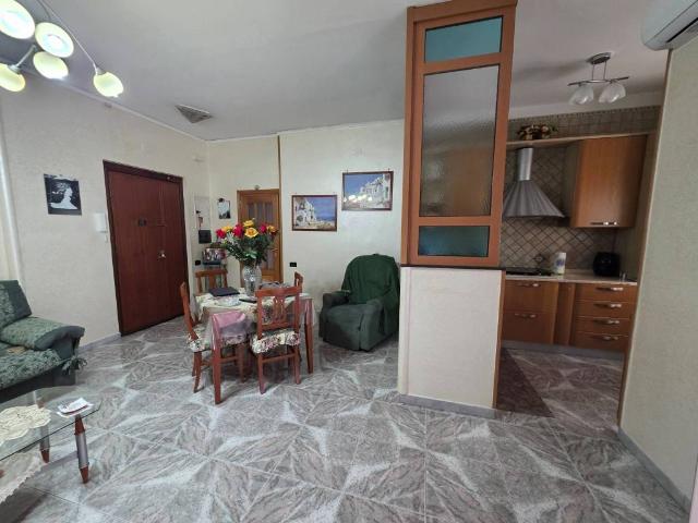 Appartamento in vendita a Napoli NA