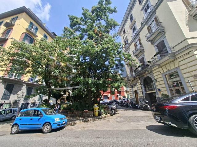 Appartamento in vendita a Napoli NA