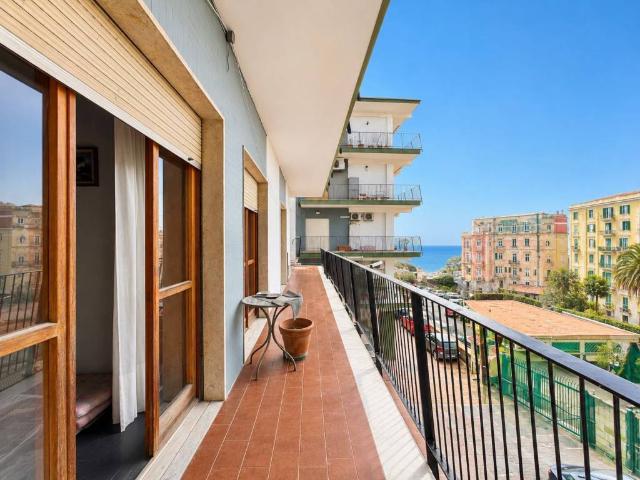 Appartamento in vendita a Napoli NA