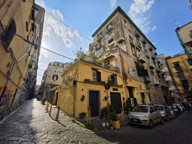Appartamento in vendita a Napoli NA