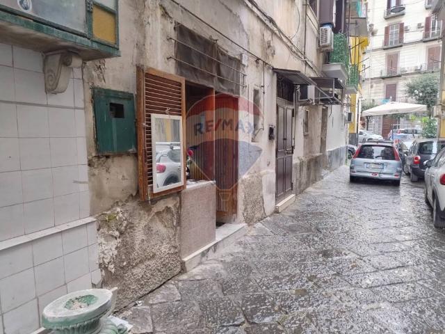 Appartamento in vendita a Napoli NA