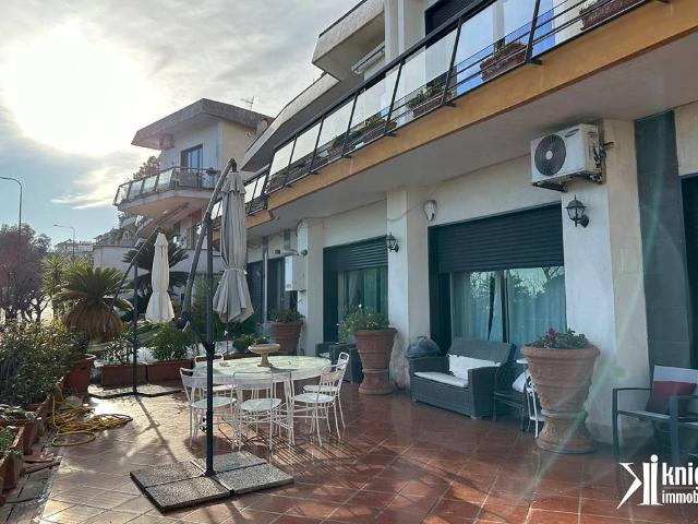 Appartamento in vendita a Napoli NA