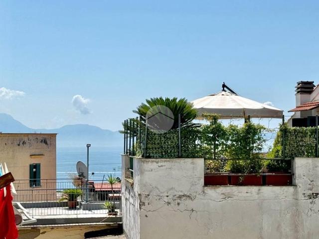 Appartamento in vendita a Napoli NA