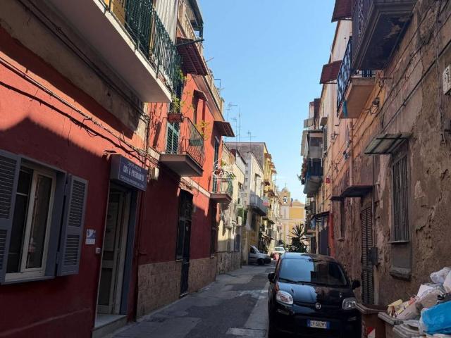 Appartamento in vendita a Napoli NA
