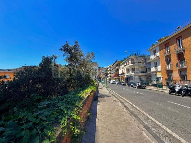 Appartamento in vendita a Napoli, Piazza Amedeo Parco Margherita