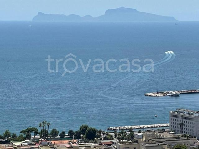 Appartamento in vendita a Napoli, Piazza Amedeo Parco Margherita