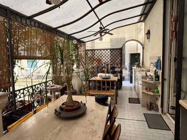 Appartamento in vendita a Napoli piazza Giovanni Bovio, Centro Storico