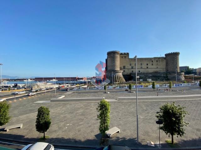 Appartamento in vendita a Napoli, Porto