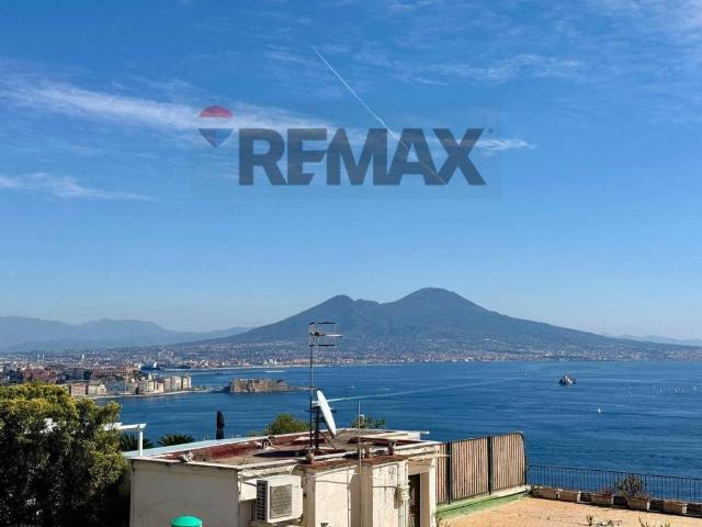 Appartamento in vendita a Napoli via Scipione Capece, Posillipo