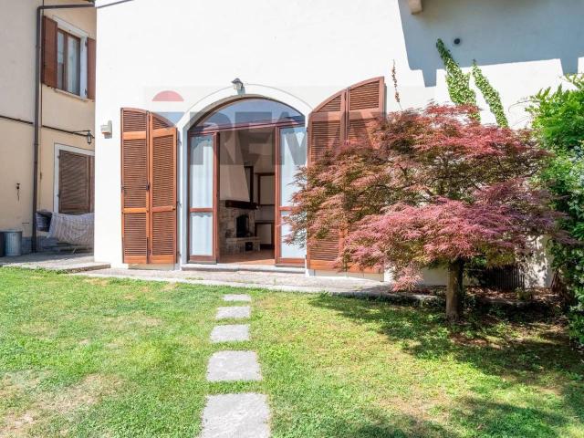 Appartamento in vendita a Nebbiuno