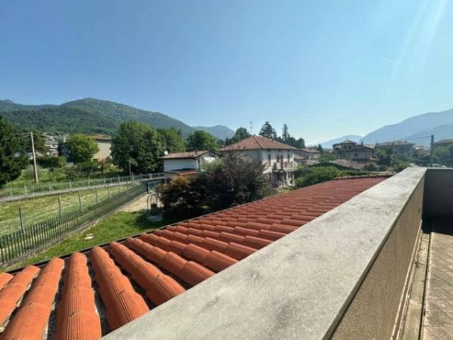 Appartamento in vendita a Nembro
