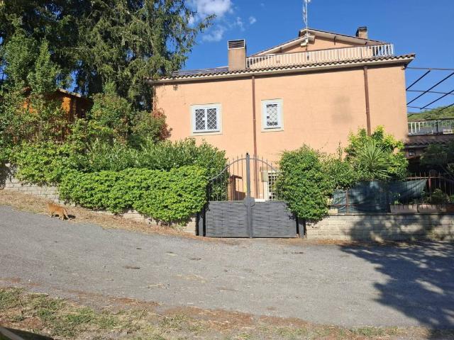 Appartamento in vendita a Nemi RM