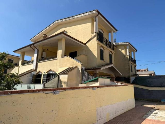 Appartamento in vendita a Nettuno RM
