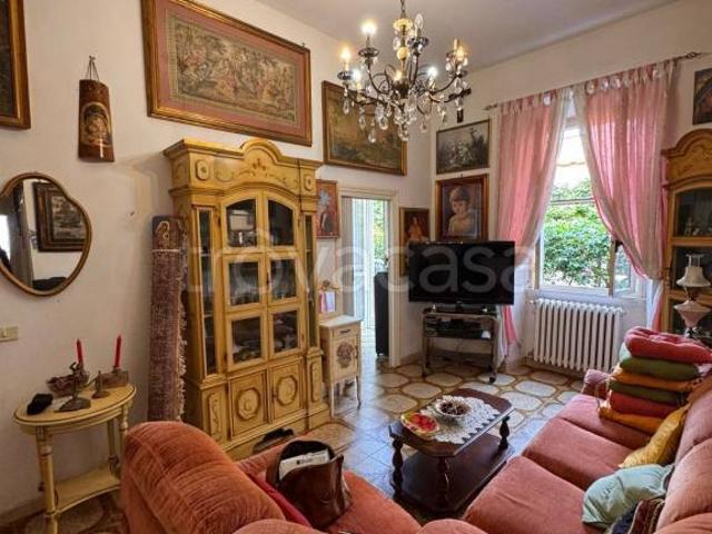 Appartamento in vendita a Nettuno via dei Tulipani, 9