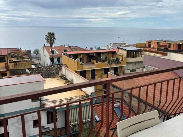 Appartamento in vendita a Nizza di Sicilia ME