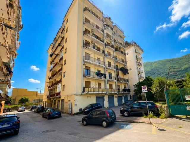 Appartamento in vendita a Nocera Inferiore SA
