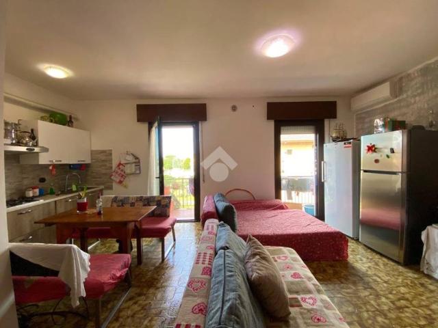 Appartamento in vendita a Nogarole Rocca VR