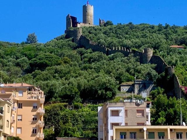 Appartamento in vendita a Noli SV