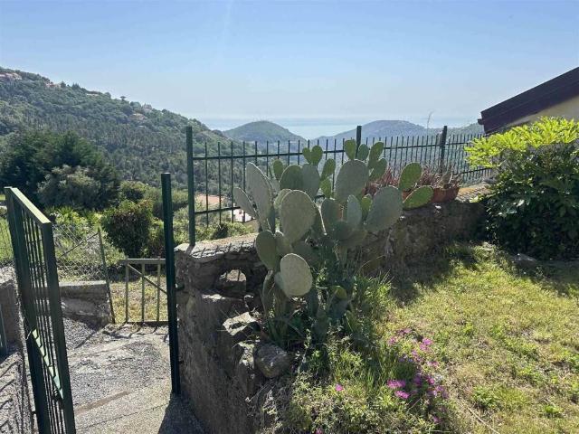 Appartamento in vendita a Noli SV