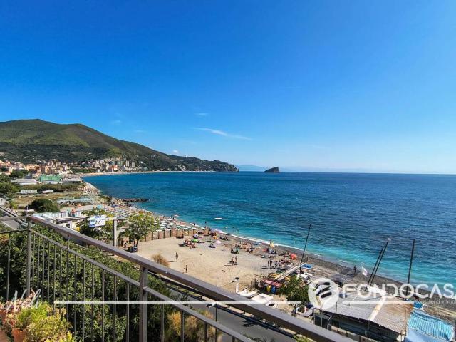 Appartamento in vendita a Noli SV