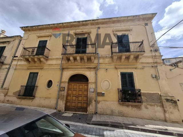 Appartamento in vendita a Noto SR