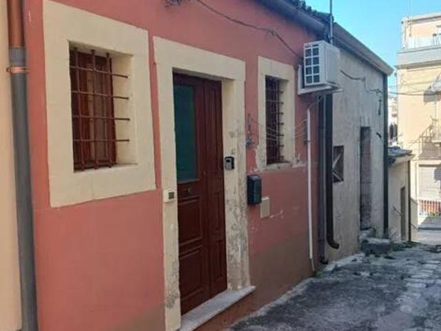 Appartamento in vendita a Noto SR